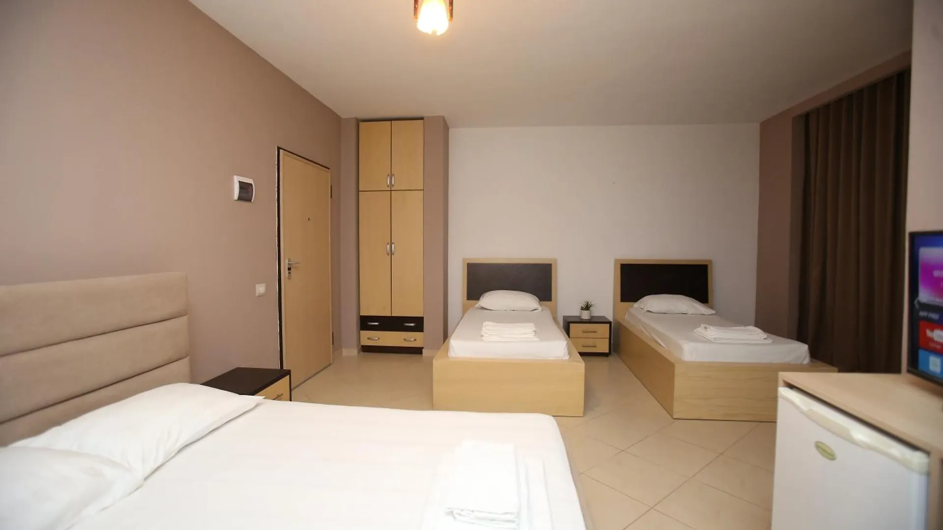 Tekb Rooms & Apartments Vlore 0*,
